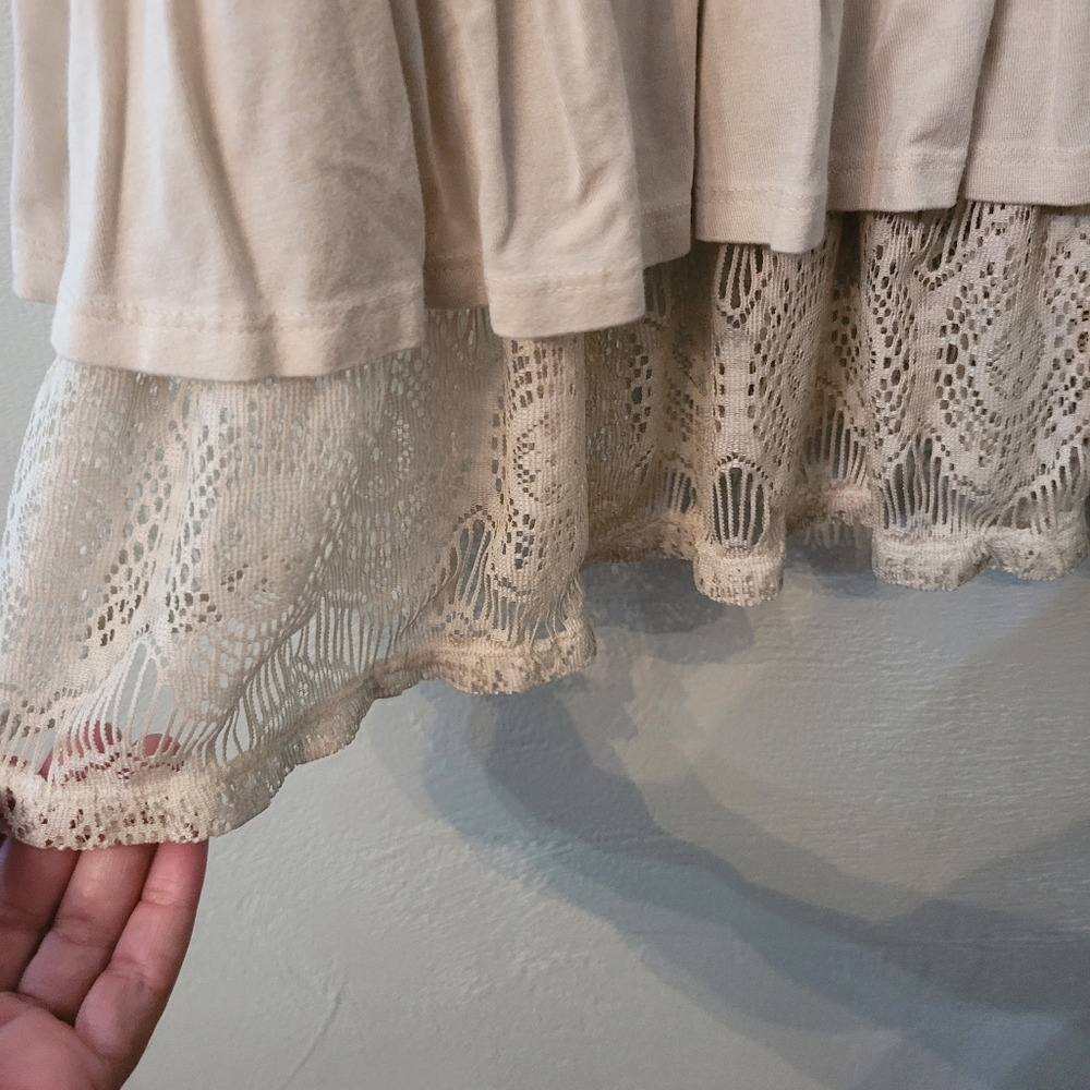 Dept222 Unique Ruffle Stylish Top! - Picture 5 of 7
